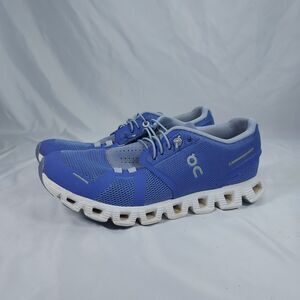 On Cloud Running Women’s 8 Blue Lightweight Athletic Running Sneakers